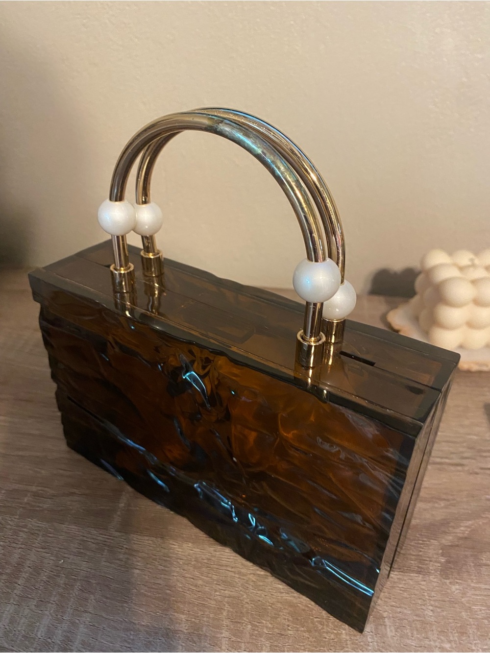 Zara Amber Tortoiseshell Acrylic Box Clutch with Gold Handles - Picture 3 of 3